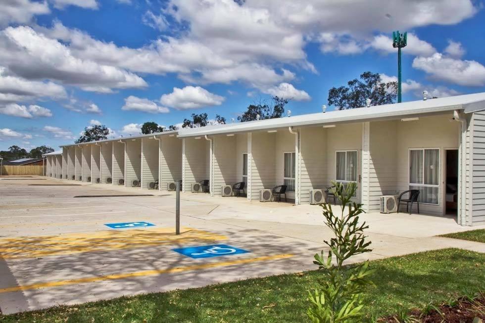 Kallangur Motel Екстериор снимка